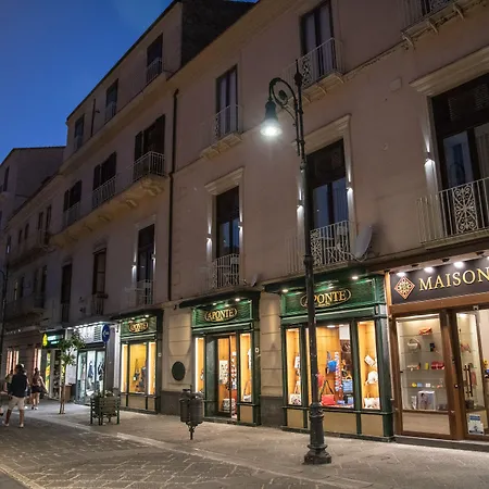 ゲストハウス Maison Marie 4*